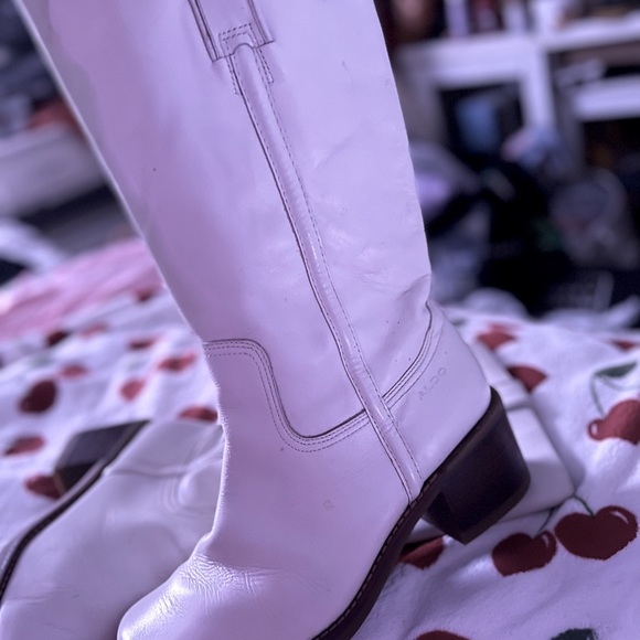 🤍Creme colored Aldo Boots, Good Condition. Genuine Real Leather🤍 - Picture 7 of 12